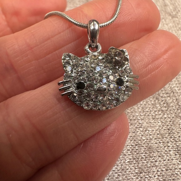 Sparkling Kitty Pendant Necklace - Picture 4 of 6